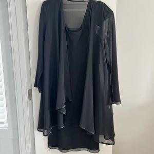 Patra Size 10 (2) piece knee length dress & long sleeve sheer overlay jacket